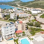Alex Otel