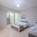 Alex Otel