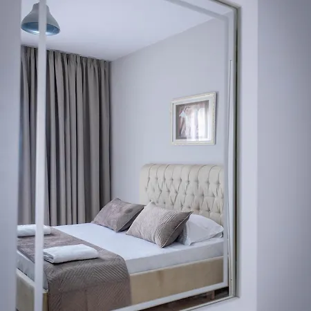 Alex Hotel Ksamil