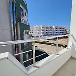 Alex 3*