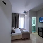 Alex 3*