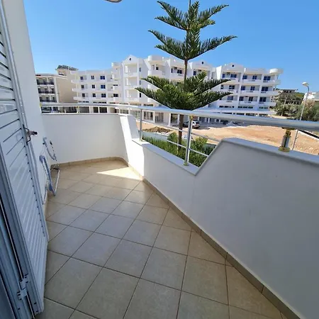 Summer Time Hotel 3*