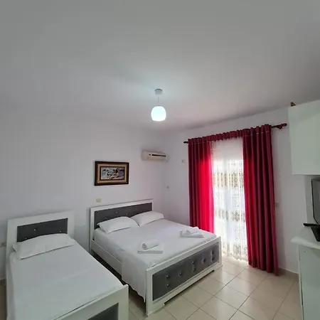 Summer Time Hotel
